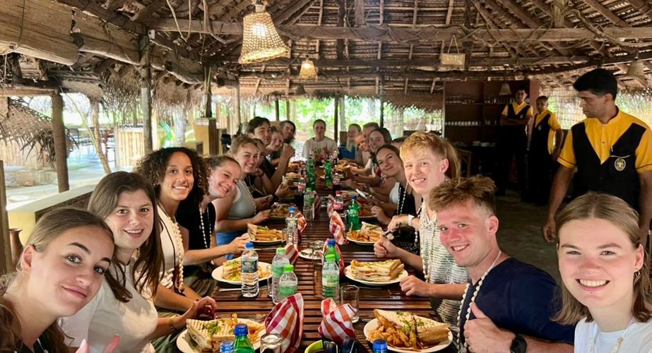 Gezamenlijk lunchen Gezamenlijk lunchen